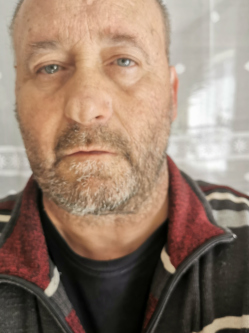 J�nos, 53 �ves t�rskeres� f�rfi, Baja