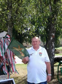 S�ndor, 56 �ves t�rskeres� f�rfi, Poroszl�