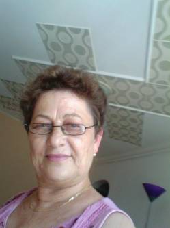 Erzs�bet, 68 �ves t�rskeres� n�, Szatm�r