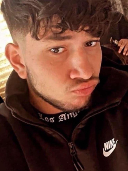 Martin, 20 �ves t�rskeres� f�rfi, Baja
