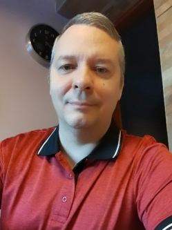 Viktor, 46 �ves t�rskeres� f�rfi, �si
