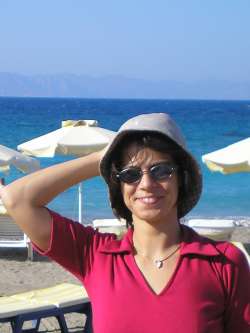 �gnes, 49 �ves t�rskeres� n�, Monor