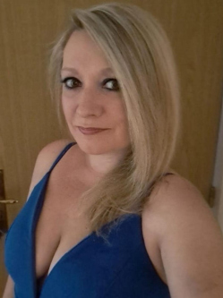Szilvia, 43 �ves t�rskeres� n�, Tatab�nya