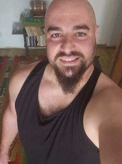 Kriszti�n, 32 �ves t�rskeres� f�rfi, T�p