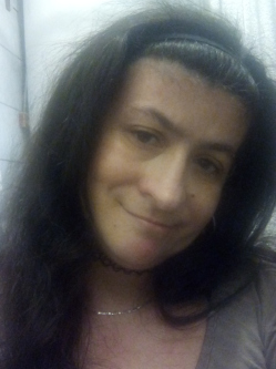 Alexandra, 39 �ves t�rskeres� n�, Szigetszentmikl�s
