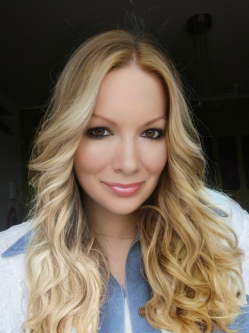 Kriszti, 41 �ves t�rskeres� n�, J�szber�ny