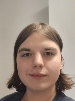 Bence, 18 �ves t�rskeres� f�rfi, Trentino-D�l-Tirol