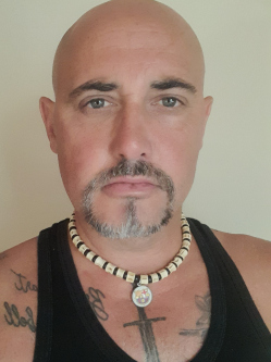 P�ter, 47 �ves t�rskeres� f�rfi, Gy�r