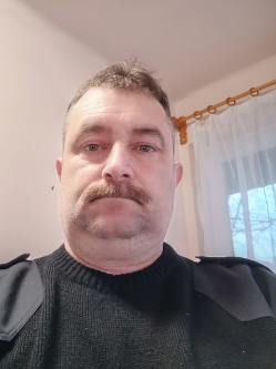 Ferenc, 49 �ves t�rskeres� f�rfi, Kaszaper