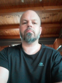 Ferenc, 53 �ves t�rskeres� f�rfi, Borsosber�ny