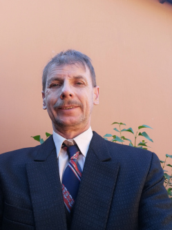 Istvan, 61 �ves t�rskeres� f�rfi, H�dmez�v�s�rhely
