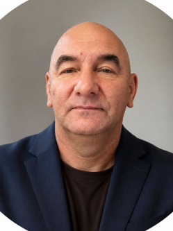 Tibor, 49 �ves t�rskeres� f�rfi, Szentistv�n