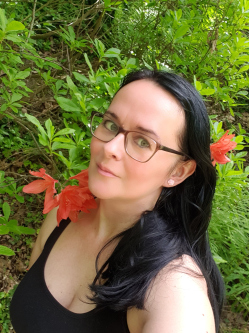 T�ndi, 43 �ves t�rskeres� n�, Zalaegerszeg