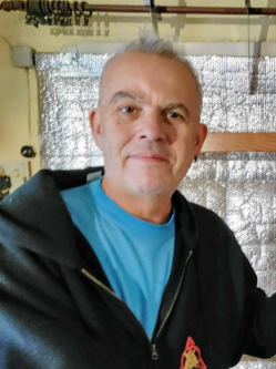 Tamas, 56 �ves t�rskeres� f�rfi, Baja