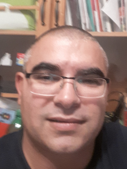 Attila, 47 �ves t�rskeres� f�rfi, V�c