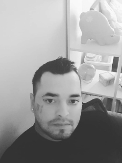 Istvan, 37 �ves t�rskeres� f�rfi, Kisk�r�s