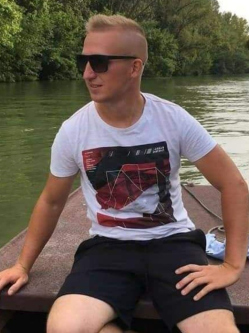 J�zsef, 33 �ves t�rskeres� f�rfi, �jfeh�rt�