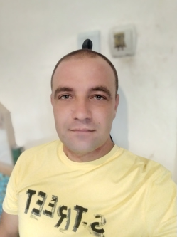 G�bor, 35 �ves t�rskeres� f�rfi, Szerencs