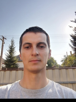 J�zsef, 37 �ves t�rskeres� f�rfi, Ny�rtelek