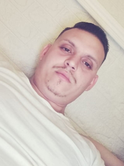 Matyi, 27 �ves t�rskeres� f�rfi, Eger