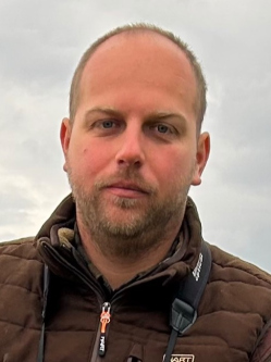 Viktor, 34 �ves t�rskeres� f�rfi, Szeksz�rd