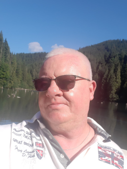 Ferenc, 59 �ves t�rskeres� f�rfi, Kecskem�t