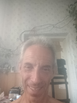 Zolt�n, 57 �ves t�rskeres� f�rfi, Szentgotth�rd