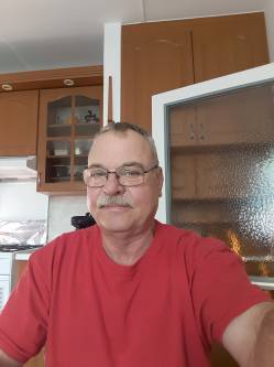 Pisti, 64 �ves t�rskeres� f�rfi, Kaposv�r