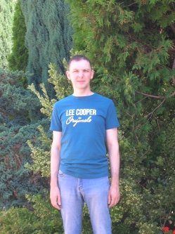 Tomi, 47 �ves t�rskeres� f�rfi, Kapuv�r