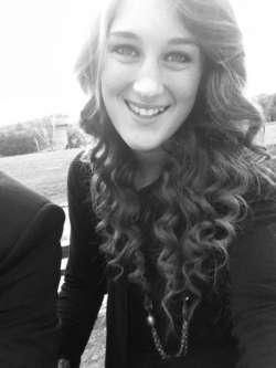 Zs�fi, 31 �ves t�rskeres� n�, Budapest