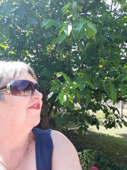 Gr�ta, 75 �ves t�rskeres� n�, Eger