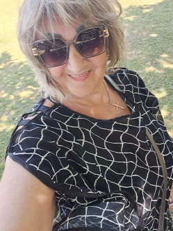 Ibolya, 70 �ves t�rskeres� n�, Sopron