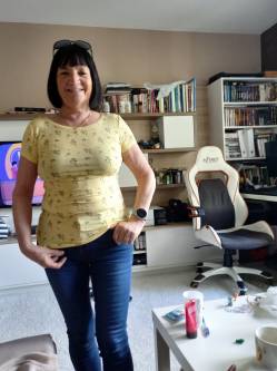 M�ria, 71 �ves t�rskeres� n�, Dunakeszi