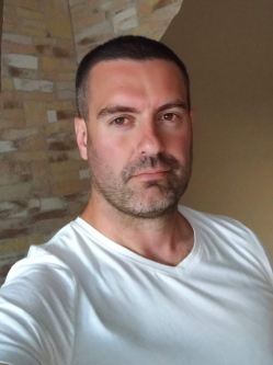 Attila, 38 �ves t�rskeres� f�rfi, Zalacs�ny