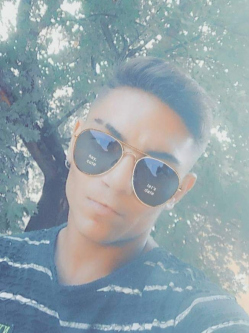 Erik, 23 �ves t�rskeres� f�rfi, Devecser