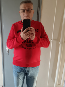 Beci, 63 �ves t�rskeres� f�rfi, Tisza�jv�ros