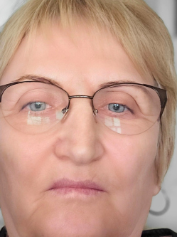 R�zsa, 63 �ves t�rskeres� n�, Szeksz�rd