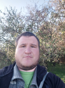Joci, 28 �ves t�rskeres� f�rfi, Hevesvezek�ny