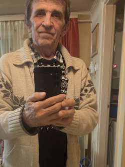 Andr�s, 71 �ves t�rskeres� f�rfi, B�k�scsaba