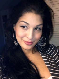 D�ra, 35 �ves t�rskeres� n�, Szarvas