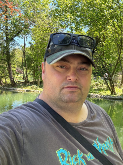 Zoli, 39 �ves t�rskeres� f�rfi, Miskolc
