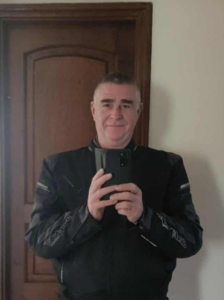 Tibor, 59 �ves t�rskeres� f�rfi, Ny�regyh�za