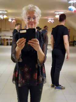 Ilus, 62 �ves t�rskeres� n�, Bicske