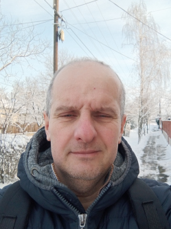 S�ndor, 47 �ves t�rskeres� f�rfi, B�k�s