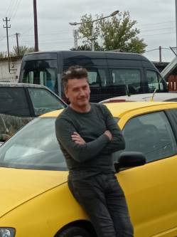 J�nos, 64 �ves t�rskeres� f�rfi, V�c