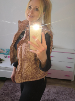 �vi, 40 �ves t�rskeres� n�, Bajororsz�g