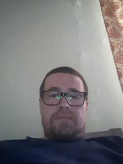 ATTILA, 52 �ves t�rskeres� f�rfi, Szil