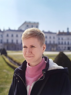 Csilla, 39 �ves t�rskeres� n�, Kiskunhalas