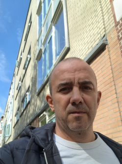 Norbert, 48 �ves t�rskeres� f�rfi, D�l-Holland (Zuid-Holland)
