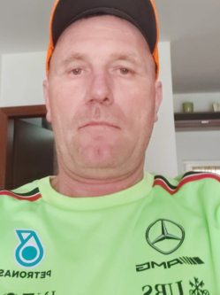 G�bor, 48 �ves t�rskeres� f�rfi, Kapuv�r